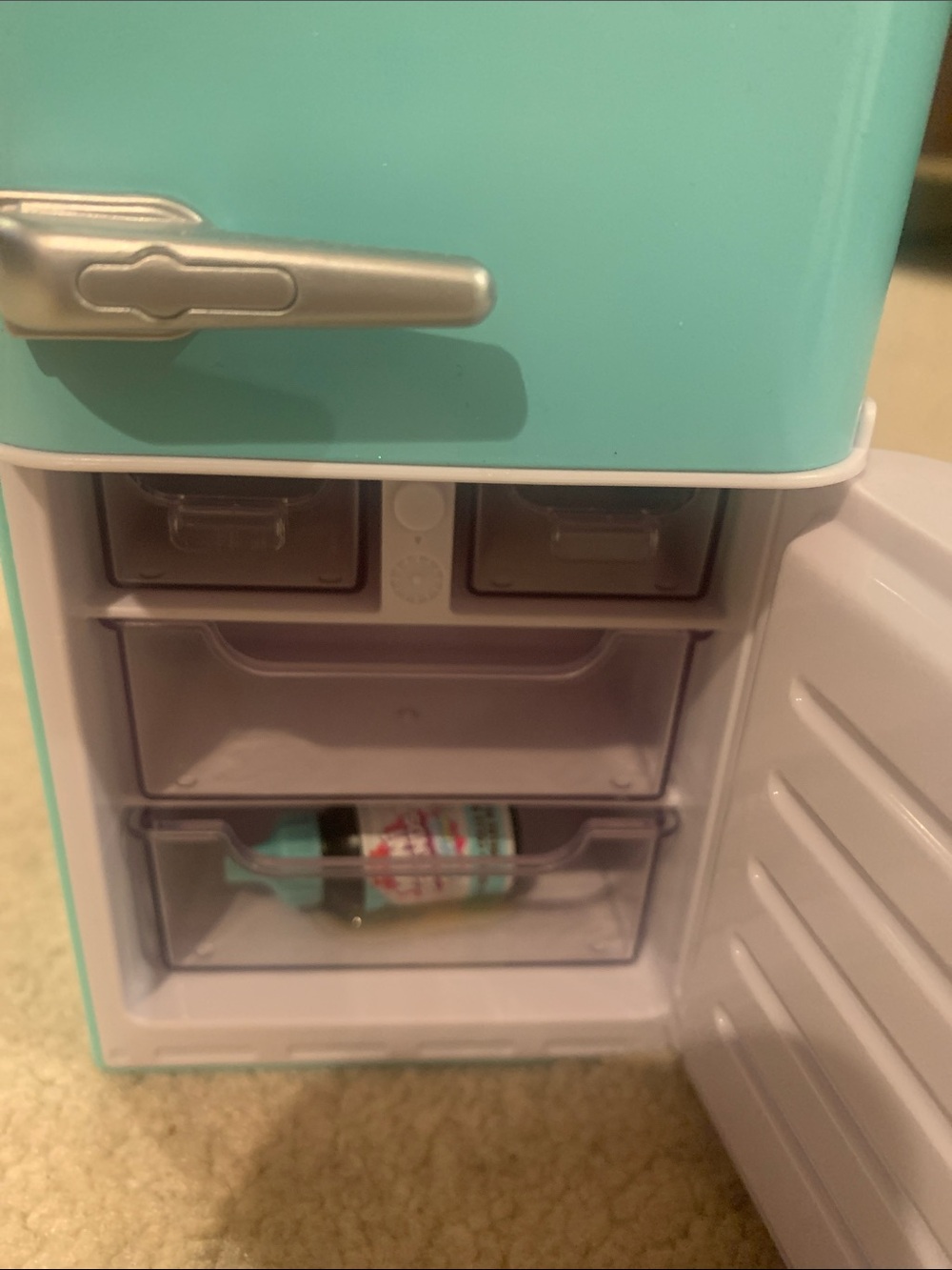 Mini Brands Retro Toy Mini Fridge - Picture 3 of 6